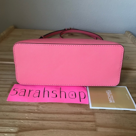 🌼Michael Kors Purse - Picture 5 of 13